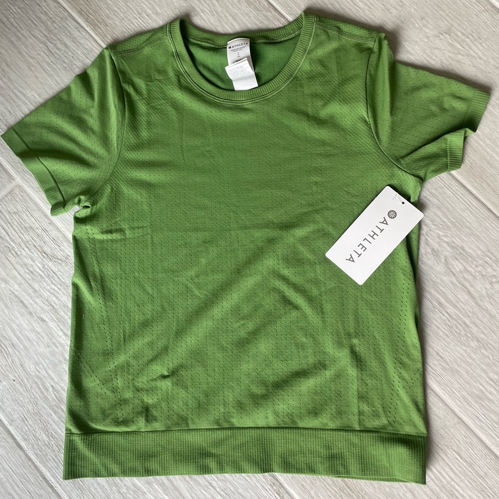 NWT Athleta In Motion Seamless Tee, Small